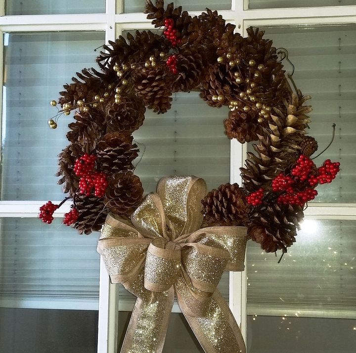 how to make a pine cone wreath, christmas decorations, crafts, seasonal holiday decor, wreaths