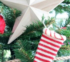 how to decorate a red and white christmas tree, christmas decorations, crafts, seasonal holiday decor