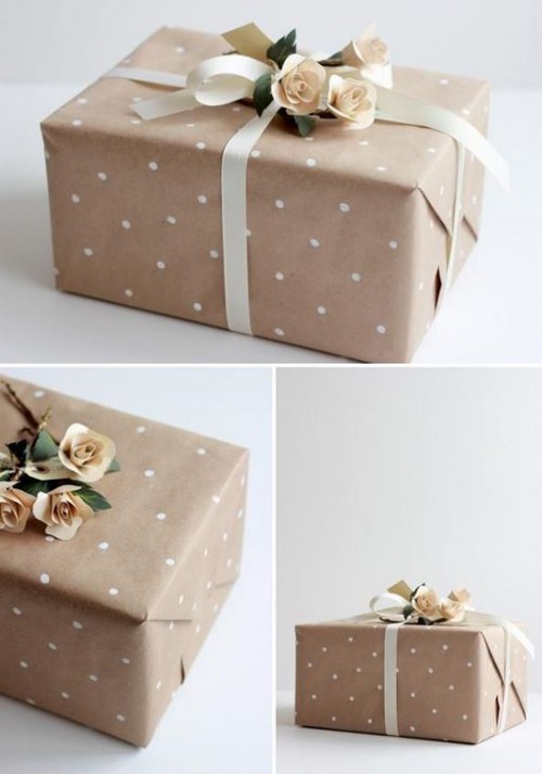 ideas for gift wrapping paper for the holidays, christmas decorations, crafts, seasonal holiday decor