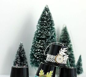 how to make snowman hat ornaments from k cups, christmas decorations, crafts, repurposing upcycling, seasonal holiday decor