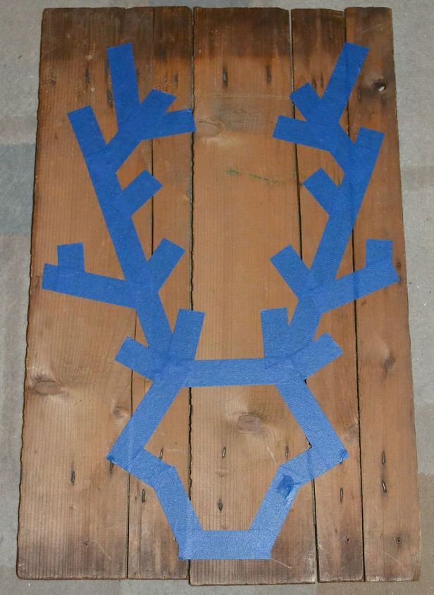 how to make a deer head wall art, christmas decorations, crafts, pallet, seasonal holiday decor, woodworking projects