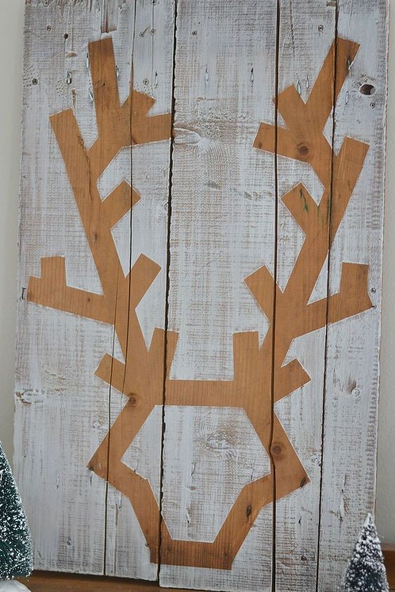 how to make a deer head wall art, christmas decorations, crafts, pallet, seasonal holiday decor, woodworking projects