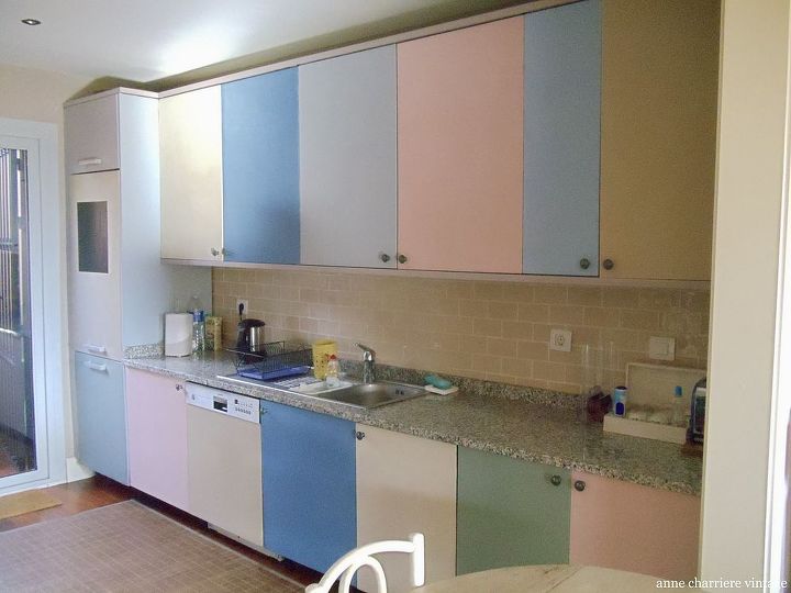 how to chalk paint kitchen cabinets in different colors, chalk paint, kitchen cabinets, kitchen design, paint colors, painting