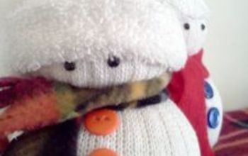 Inspiration From Alicia-Easy to Make Sock Snowmen