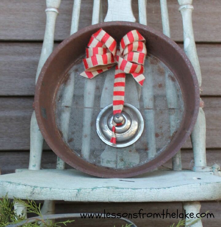 rustic re purposed christmas wreath, christmas decorations, crafts, rustic furniture, seasonal holiday decor, wreaths
