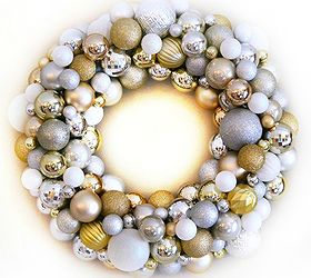 glitzy christmas ornament wreath, christmas decorations, crafts, seasonal holiday decor, wreaths