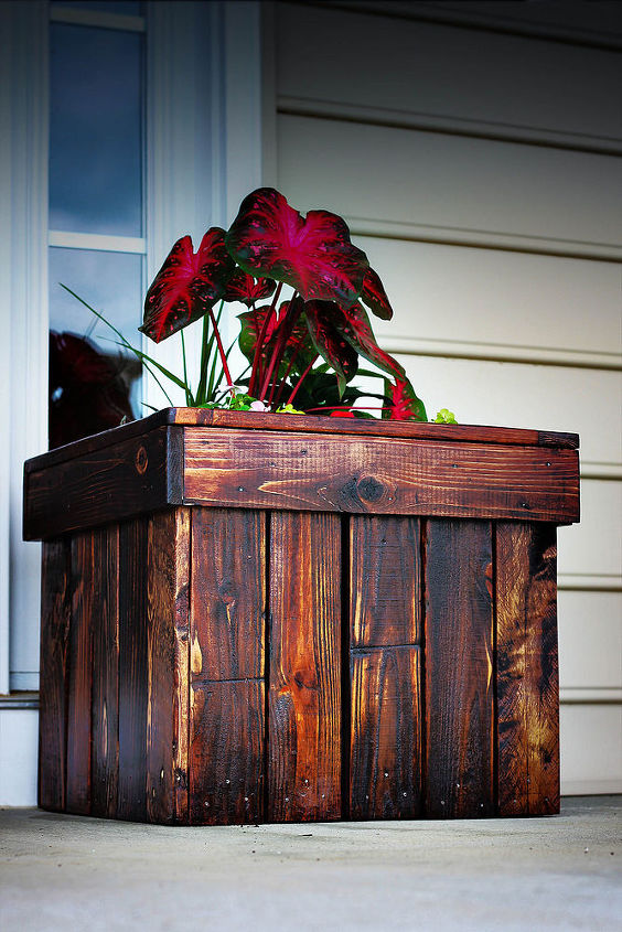 how to make a pallet planter box, container gardening, gardening, how to, pallet, repurposing upcycling