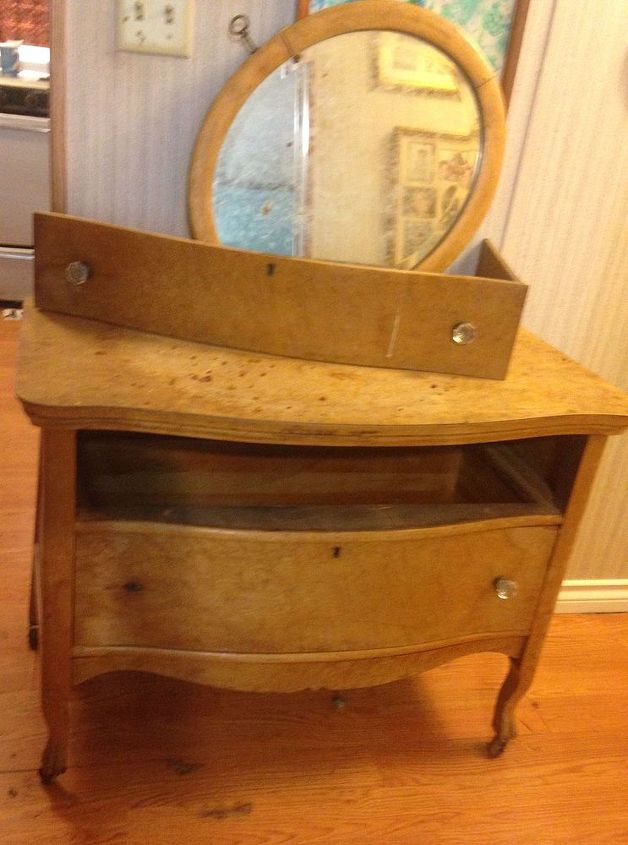 using chalk paint on a maple dresser and mirror, chalk paint, painted furniture
