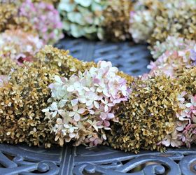 how to make a square dried hydrangea wreath, crafts, flowers, how to, hydrangea, wreaths