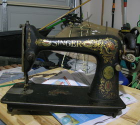 singer sewing machine cabinet makeover to hall table, This is the machine that was in it