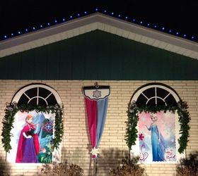 Disney Frozen Christmas Lights!  Greetings From Arendelle!