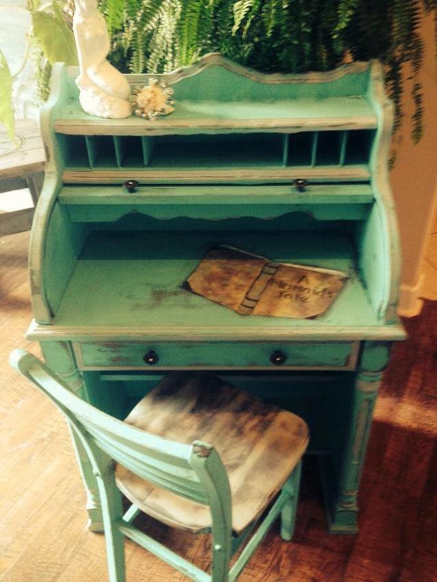 a mermaids tale vintage childs desk, chalk paint, painted furniture, repurposing upcycling