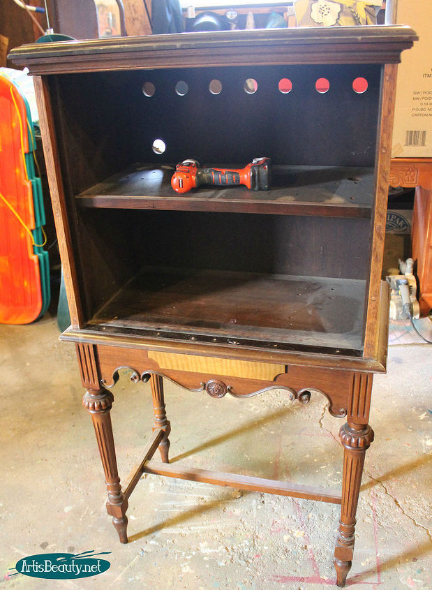 old stereo cabinet turned vintage bar, diy, entertainment rec rooms, home decor, kitchen design, painted furniture