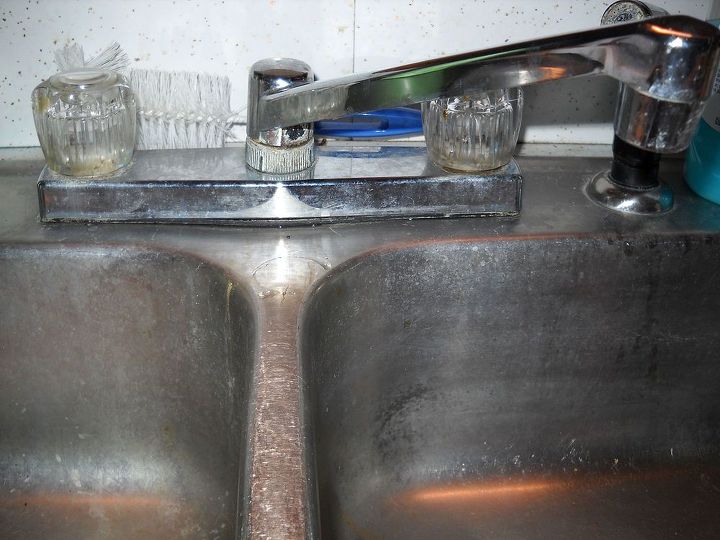 faucets cleaning