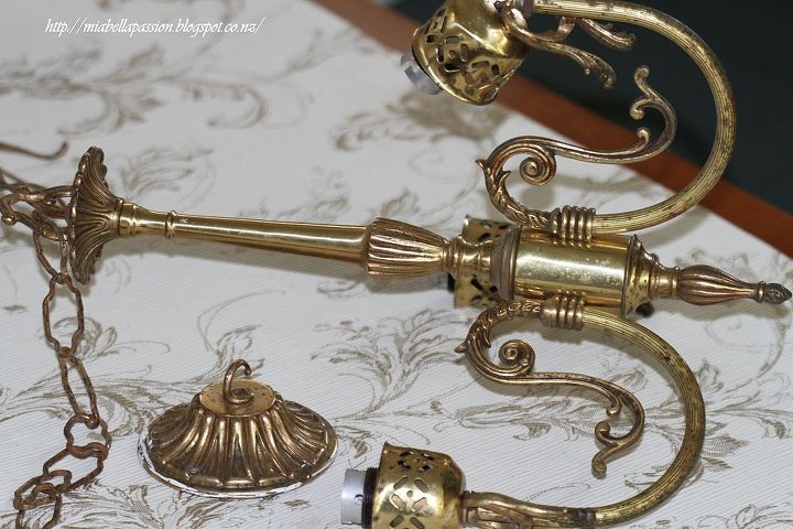 q ideas to upcycle an old brass candelabra, lighting, painting, repurposing upcycling
