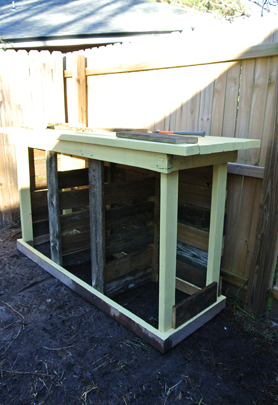 diy backyard compost station, composting, gardening, go green, repurposing upcycling