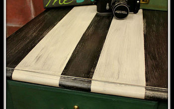 Black and White Striped  SASSY End Table Makeover.