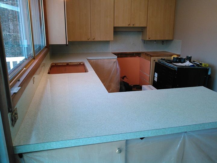 updating kitchen countertops with faux finish paint, countertops, how to, painting, dated Formica
