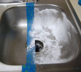 cleaning a stainless steel sink with baking soda and vinegar, cleaning tips, homesteading, how to