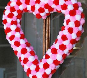 Easy Pom Pom Heart Wreath