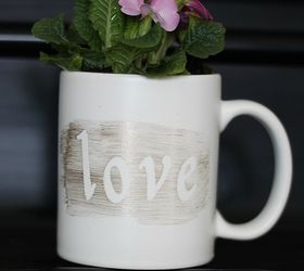 upcycled mug planter, crafts, flowers, gardening, home decor, repurposing upcycling