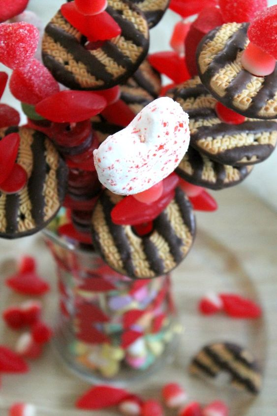 a valentine s day candy bouquet, crafts, seasonal holiday decor, valentines day ideas