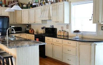 Kitchen Makeover Using Chalk Paint by Annie Sloan