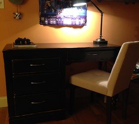repainted old desk gets new life, chalk paint, painted furniture, repurposing upcycling