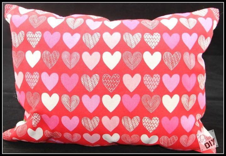 valentine s day no sew pillow, crafts, how to, seasonal holiday decor, valentines day ideas