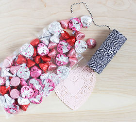 berry basket valentine, crafts, repurposing upcycling, seasonal holiday decor, valentines day ideas