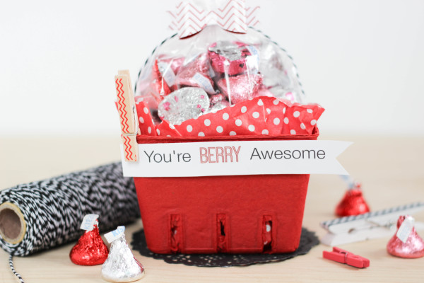 berry basket valentine, crafts, repurposing upcycling, seasonal holiday decor, valentines day ideas