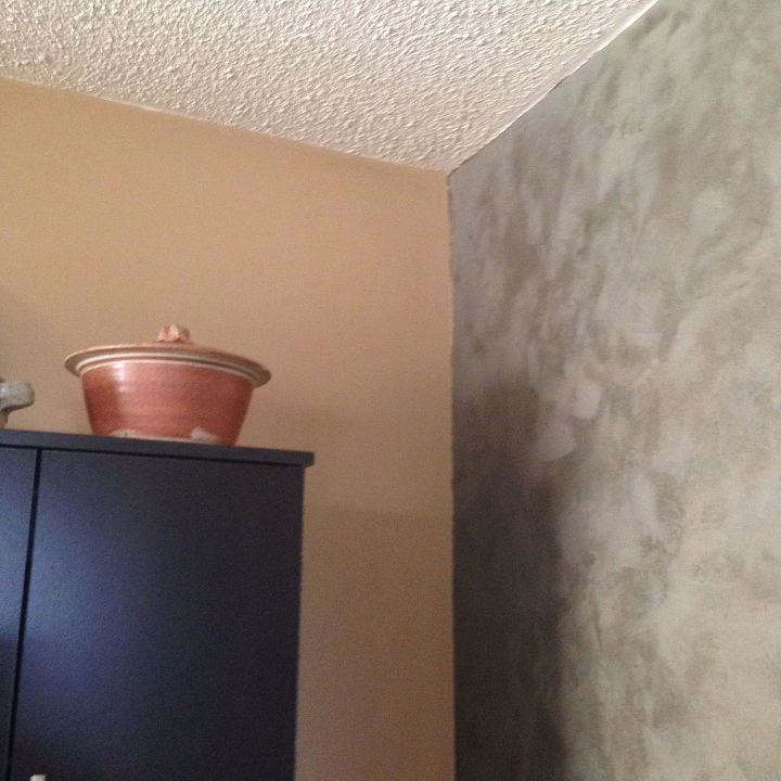 q paint colors suggestions for dining room wall, dining room ideas, paint colors, painting, This photo shows the finish in full daylight along with my existing wall color