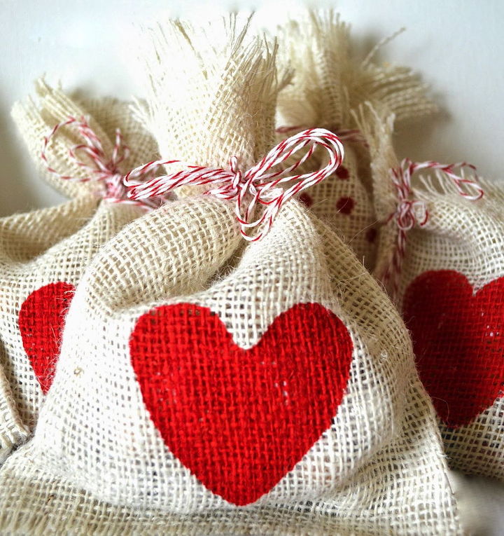 diy valentine treat bags, crafts, how to, seasonal holiday decor, valentines day ideas