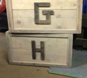 pallet wood toy box upcycle, painted furniture, pallet, repurposing upcycling, woodworking projects