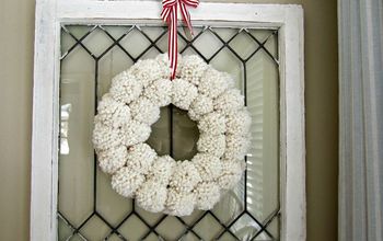 DIY Pom Pom Wreath