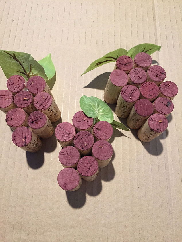 DIY wine cork grapes