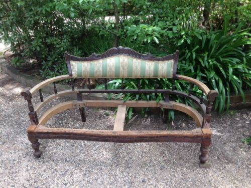 q ideas for upcycling a victorian spindle back chaise or sofa, painted furniture, repurposing upcycling, reupholster