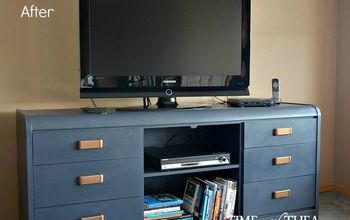 Cambio de imagen de los muebles: De una vieja y anticuada cómoda a un nuevo e impresionante soporte de TV