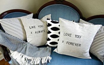 DIY Valentine Pillows With Fabric Markers