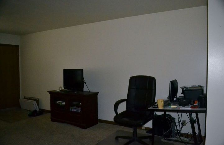 q long livingroom wall help, living room ideas, wall decor
