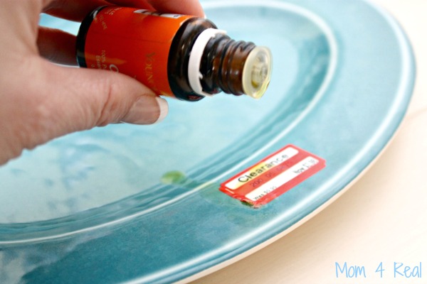 the fastest way to remove stickers and price tags, cleaning tips