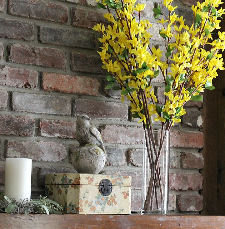 sunny green and yellow spring mantel, fireplaces mantels, seasonal holiday decor, wreaths