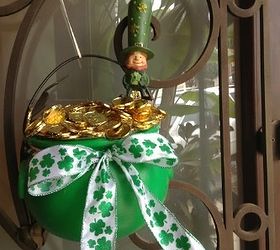luck o the irish pots of gols, crafts, seasonal holiday decor