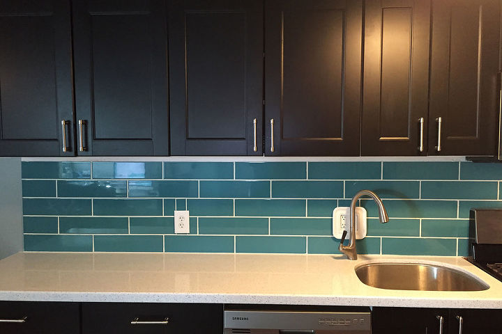 diy turquoise subway tile backsplash, how to, kitchen backsplash, kitchen cabinets, kitchen design