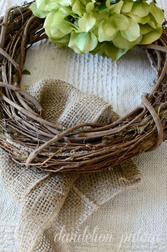 how to tutorial rustic spring wreath with hydrangeas diy, crafts, how to, hydrangea, seasonal holiday decor, wreaths