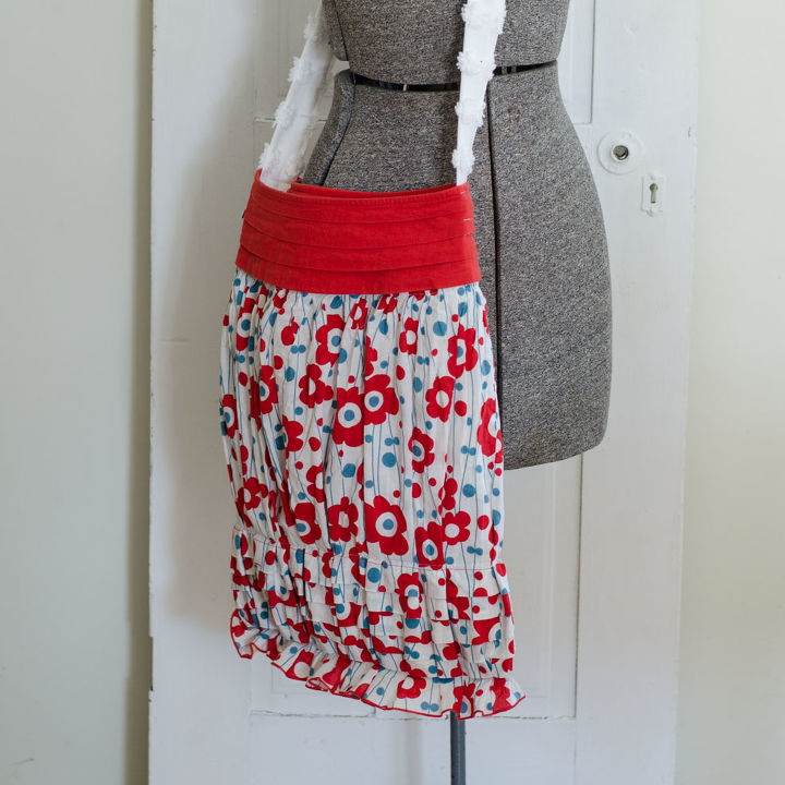 thrifted skirt turned handbag