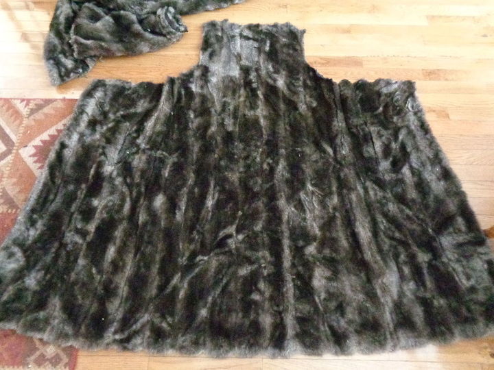 faux fur rug from a coat, how to, repurposing upcycling, reupholster