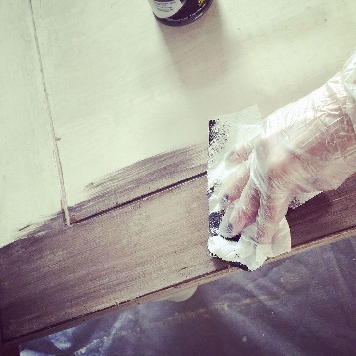 tcnica de escovao a seco de madeira antiga
