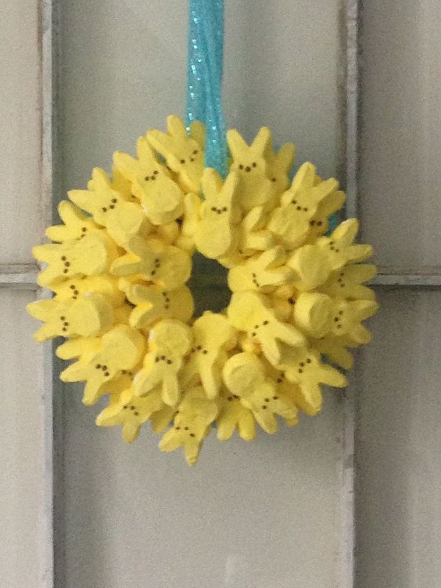 easter peep wreath, crafts, easter decorations, repurposing upcycling, seasonal holiday decor, wreaths