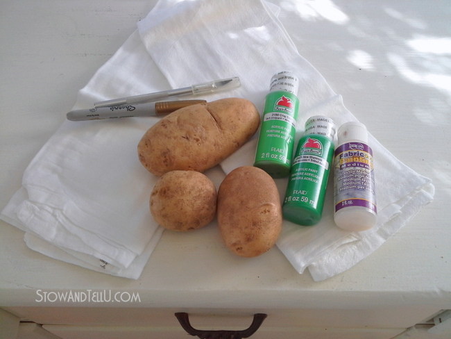 make your own paint stamp with a potato, crafts, how to, repurposing upcycling, seasonal holiday decor